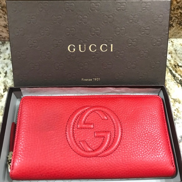 red gucci wallet womens